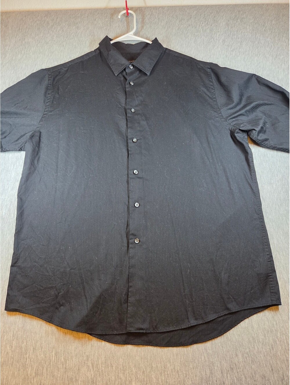 Van Heusen Men's Black Button-Up Dress Shirt XL 17-17.5
